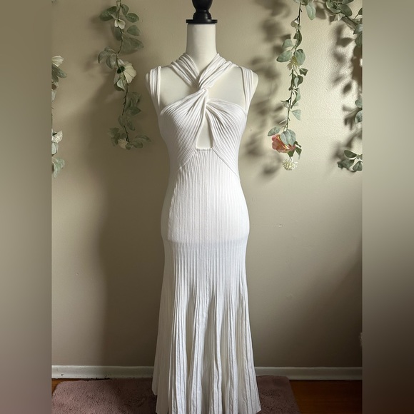 Aknvas Ingrid Midi-Dress - Picture 4 of 14